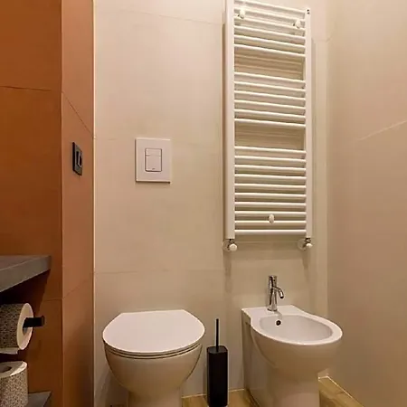 Euro Est Hotel 2*